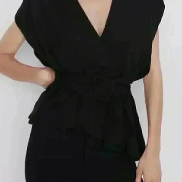 NWT! Zara Black V Neck Blouse with Belt (Size XS) - Picture 9 of 9